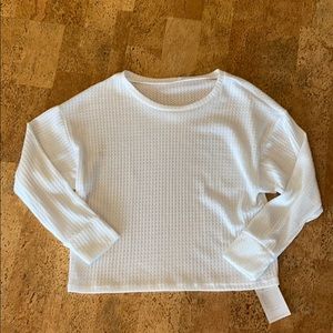 NWT Onzie Waffle Pullover Top